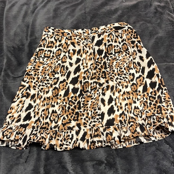 Small cheetah skirt - Picture 3 of 3